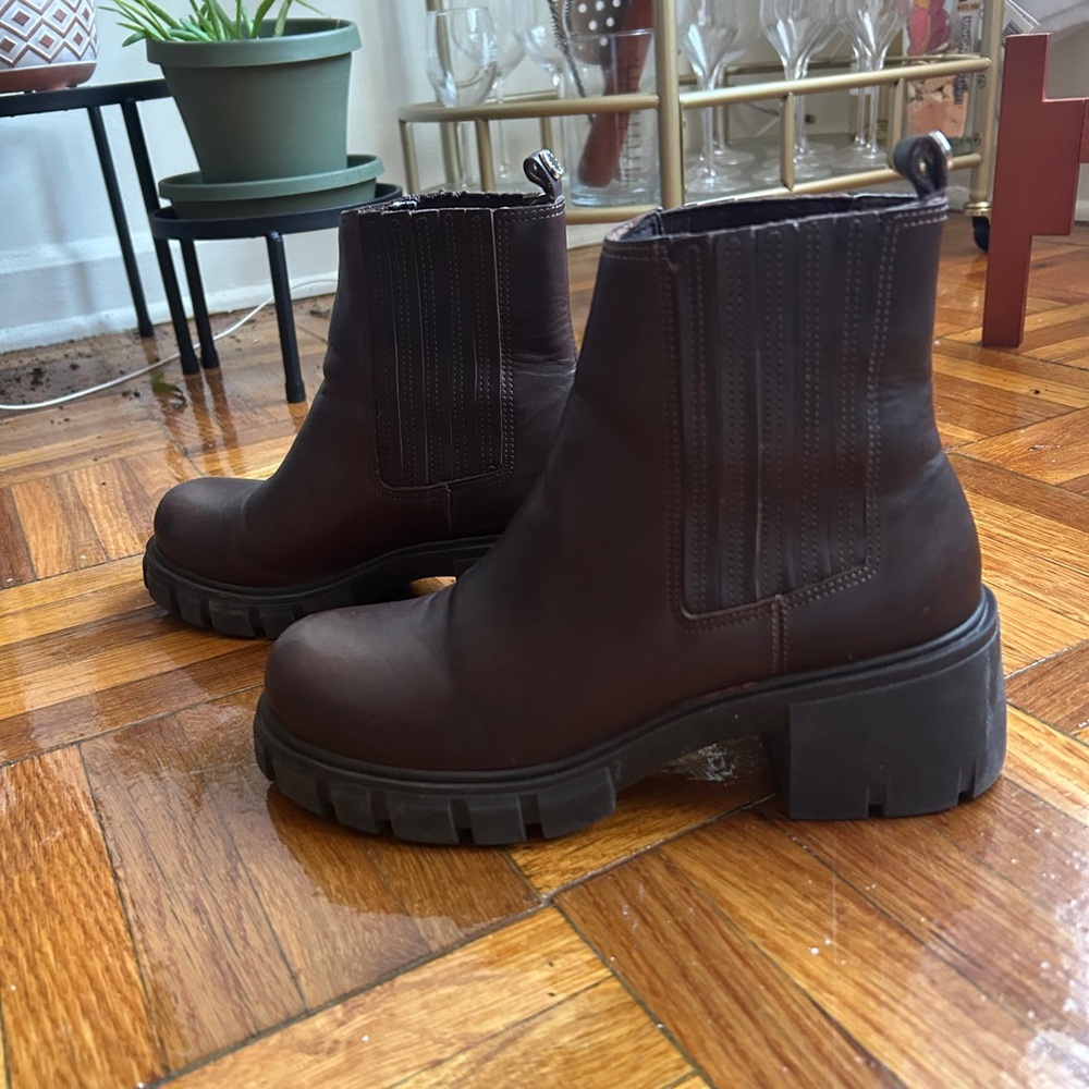 Steve Madden Brown Rankel Leather Lug Boots - Picture 7 of 14